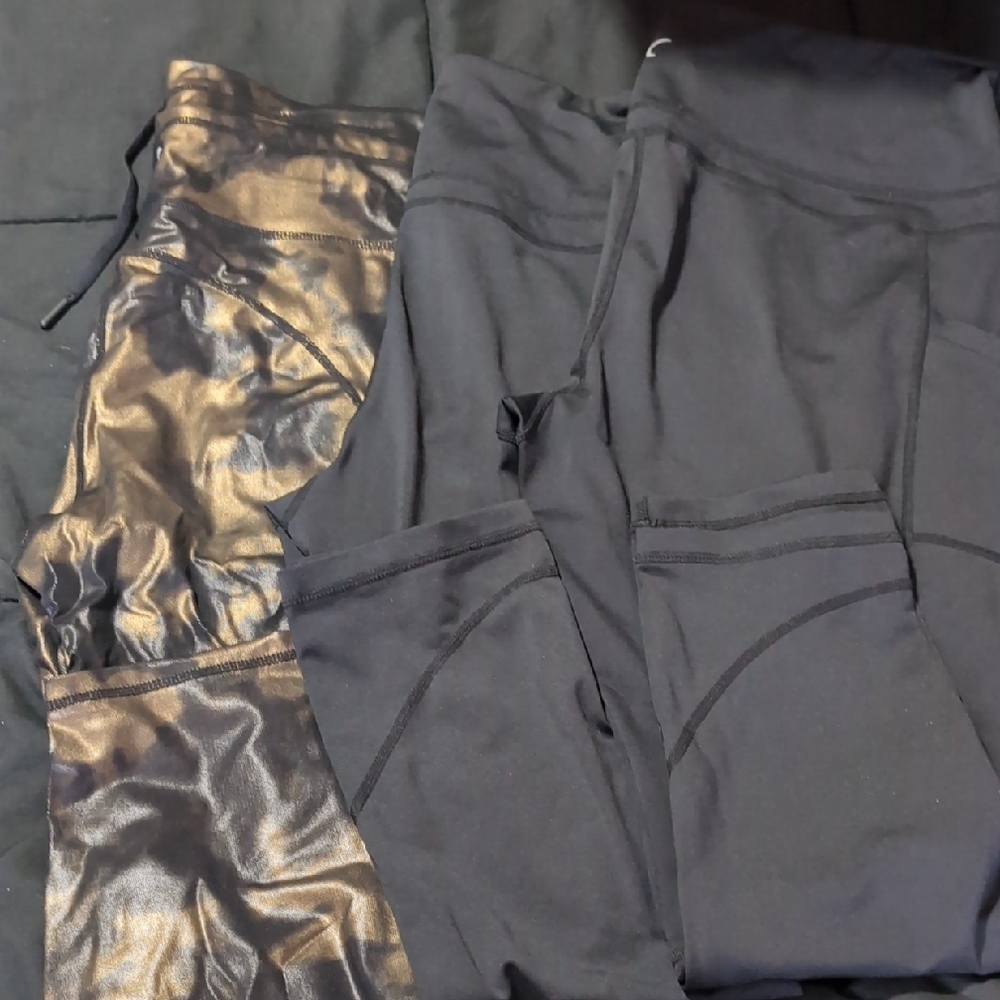 Stylish Black and Metallic Leggings
